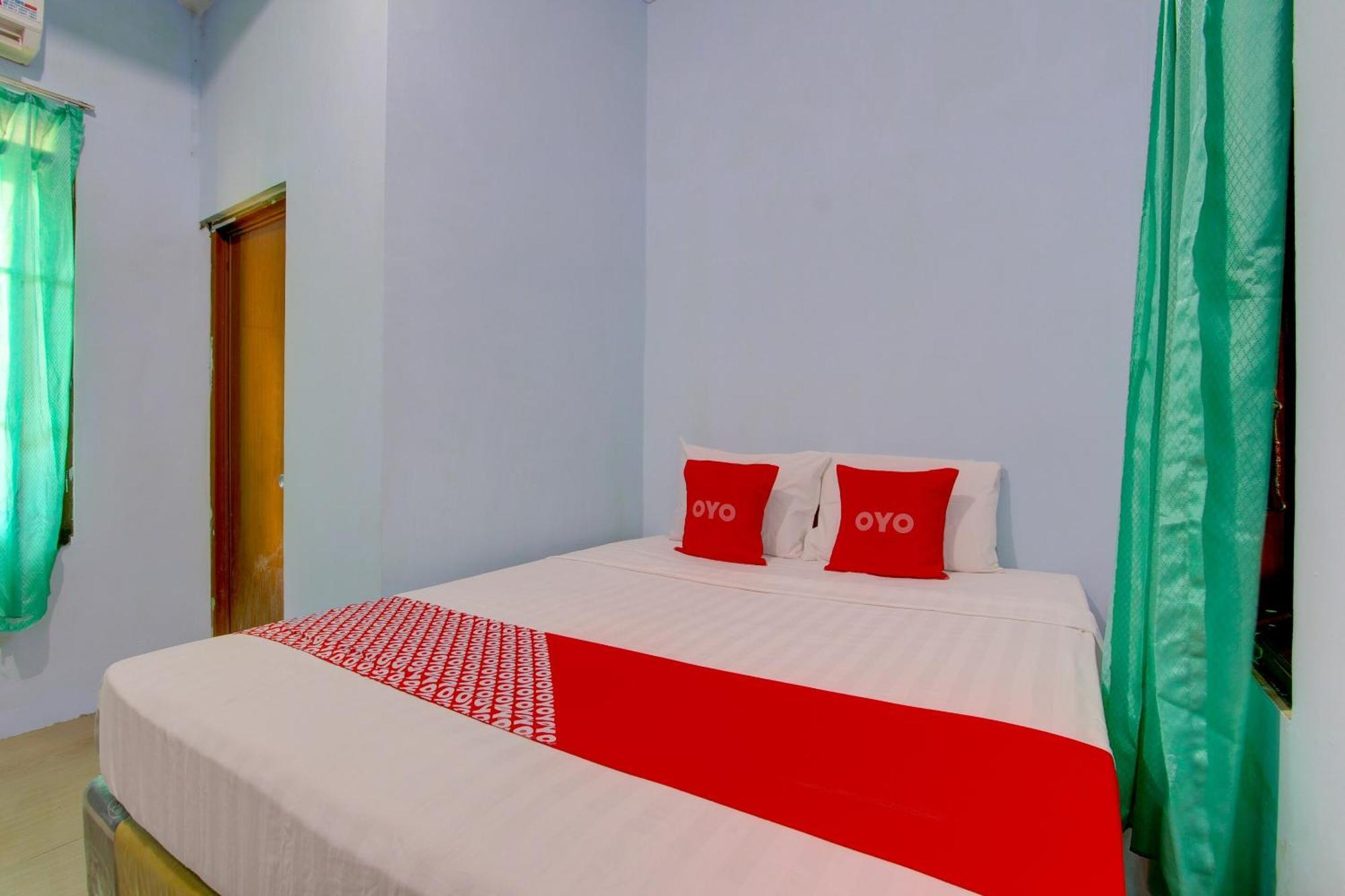 Super Oyo 93012 Griya Kencana Asri Syariah Lawean Kültér fotó